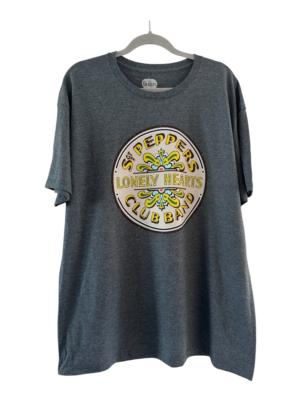 The Beatles Sgt. Pepper’s Lonely Hearts Club Band Graphic Tee (Heather Grey) XL